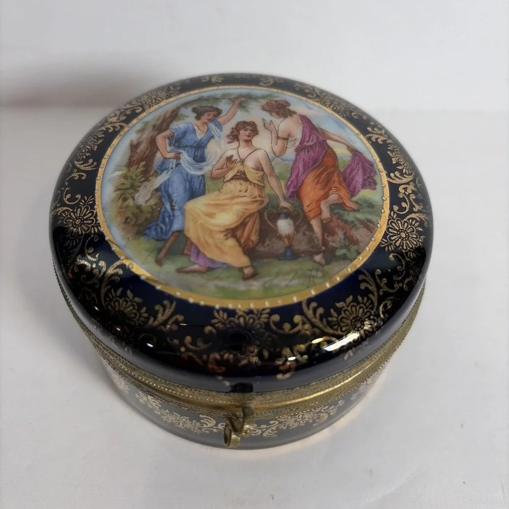 Baroque Round Trinket Powder Hand painted Box Germany Mirror Inside